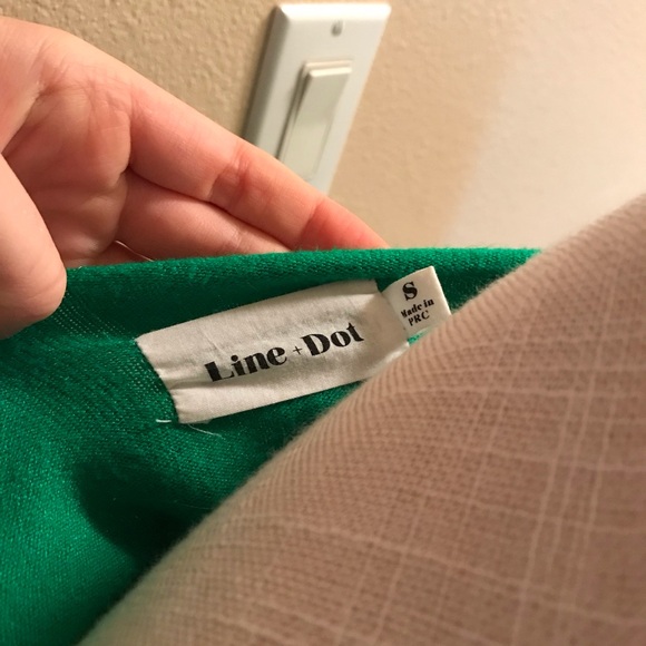 Green v neck soft knit sweater oversized style really soft comfy and warm - Picture 2 of 4